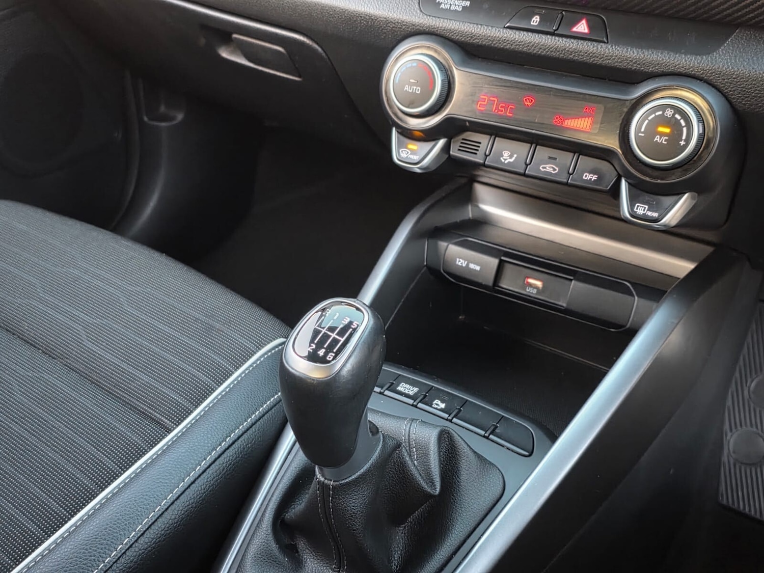 Used Kia Stonic 2022 for sale - 76661057: Photo 27