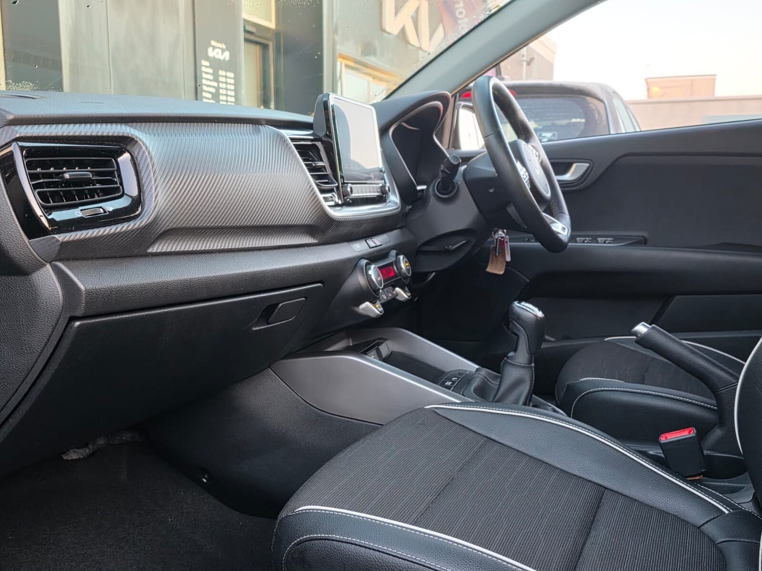 Used Kia Stonic 2022 for sale - 76661057: Photo 8