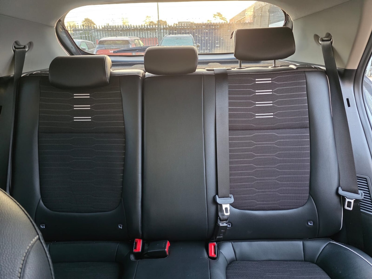 Used Kia Stonic 2022 for sale - 76661057: Photo 9