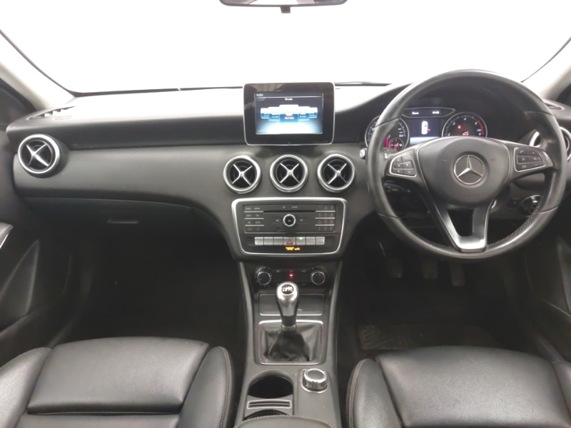 Used Mercedes-Benz A-Class 2017 for sale - 77004486: Photo 2