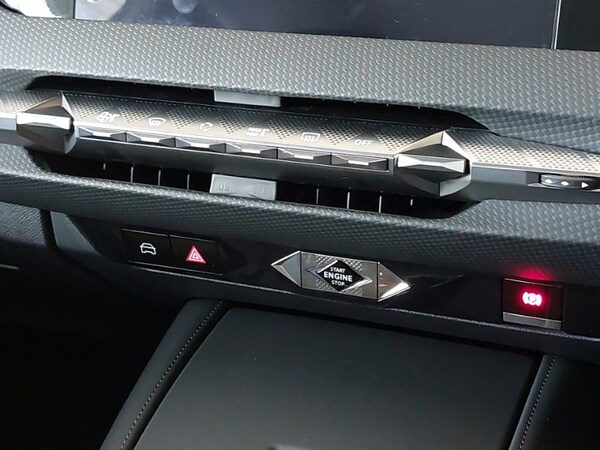 Used DS Automobiles DS 4 2025 for sale - 75702144: Photo 18