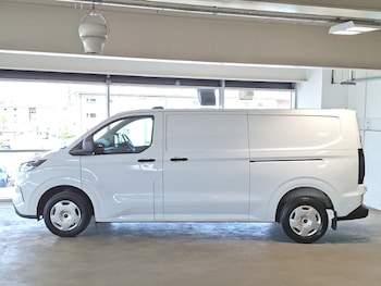 Used Ford Transit Custom 2024 for sale - 79372832: Photo