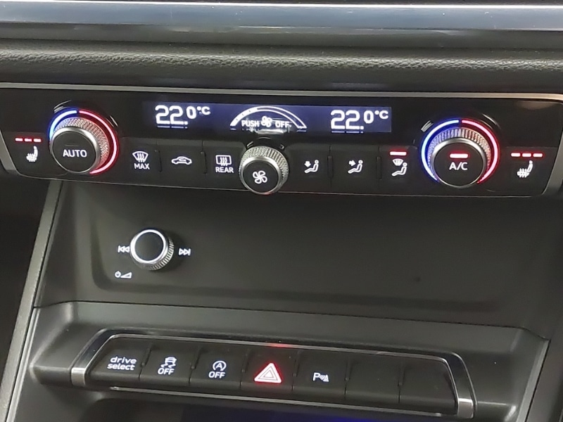 Used Audi Q3 2019 for sale - 76795429: Photo 16