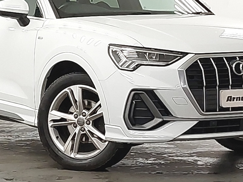 Used Audi Q3 2019 for sale - 76795429: Photo 9