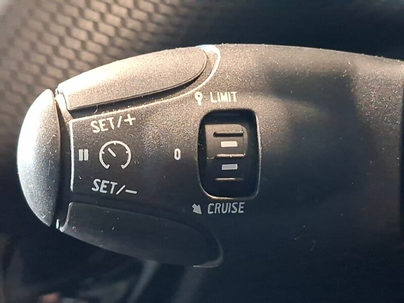 Used Peugeot 208 2018 for sale - 78155985: Photo 15