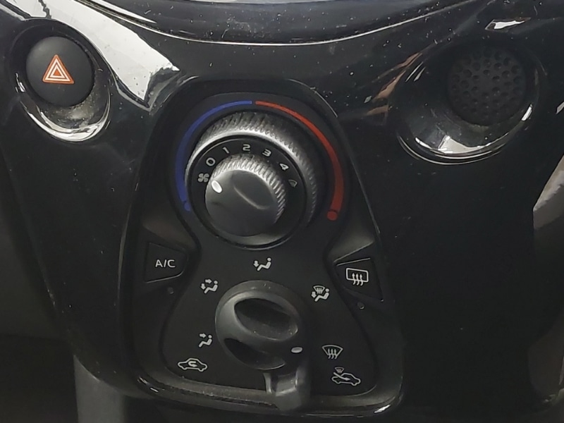 Used Toyota AYGO 2015 for sale - 76471479: Photo 16