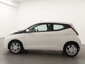 Used Toyota AYGO 2015 for sale - 76471479: Photo