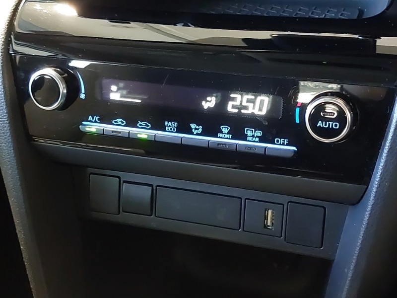 Used Toyota Yaris Cross 2022 for sale - 76897539: Photo 15