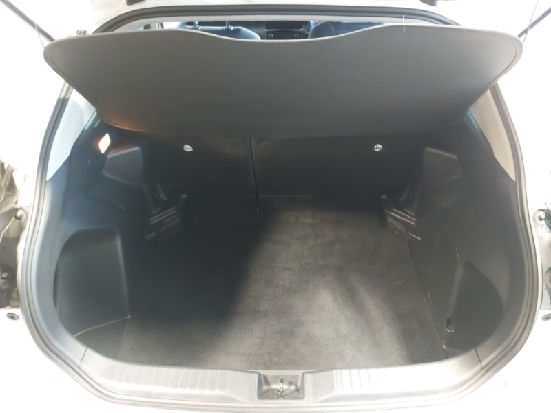 Used Toyota Yaris Cross 2022 for sale - 76897539: Photo 8