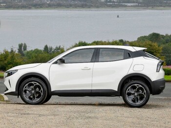 Used Alfa Romeo Junior 2025 for sale - 77873969: Photo