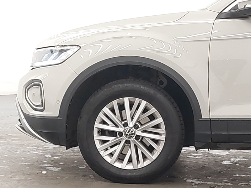 Used Volkswagen T-Roc 2023 for sale - 76478717: Photo 12