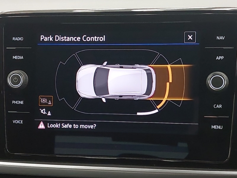 Used Volkswagen T-Roc 2023 for sale - 76478717: Photo 18