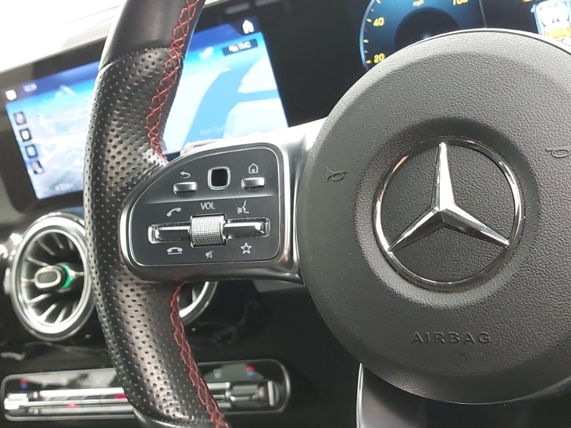 Used Mercedes-Benz EQB 2022 for sale - 76726437: Photo 11