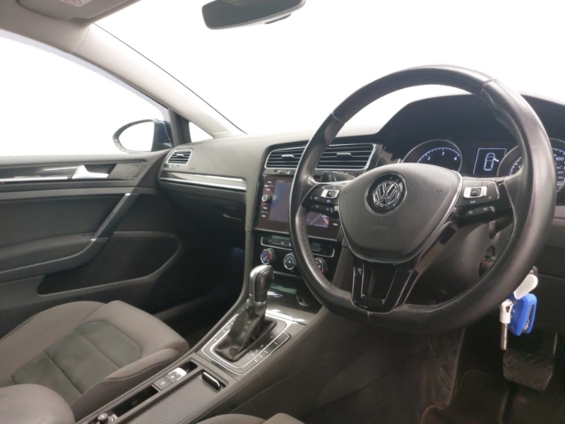 Used Volkswagen Golf 2019 for sale - 77823067: Photo 19