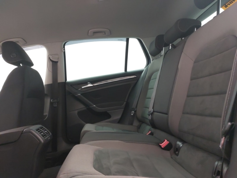 Used Volkswagen Golf 2019 for sale - 77823067: Photo 6