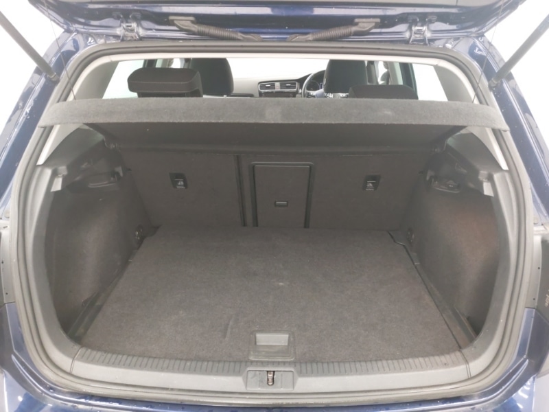 Used Volkswagen Golf 2019 for sale - 77823067: Photo 8