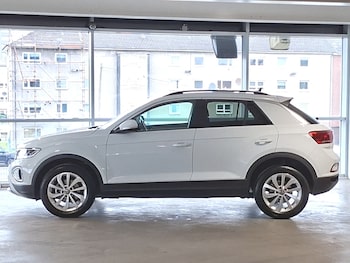 Used Volkswagen T-Roc 2026 for sale - 79074696: Photo