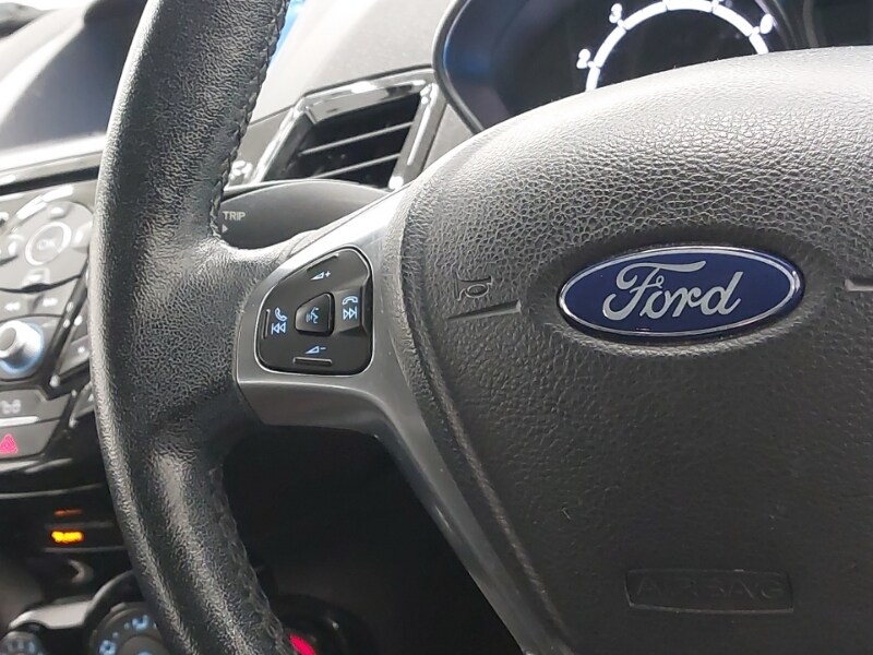 Used Ford Fiesta 2017 for sale - 76683599: Photo 11
