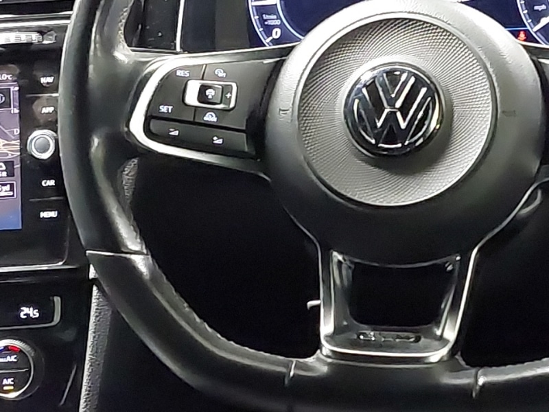 Used Volkswagen Golf 2017 for sale - 76664033: Photo 10