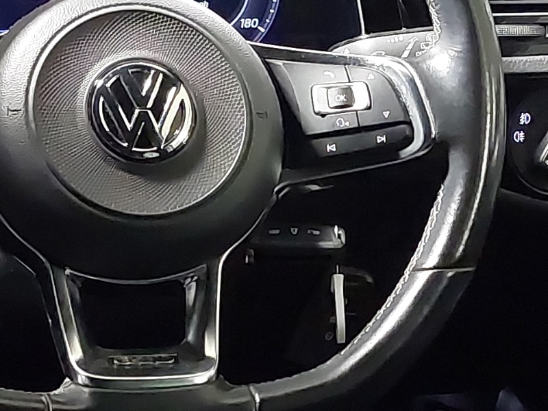 Used Volkswagen Golf 2017 for sale - 76664033: Photo 11