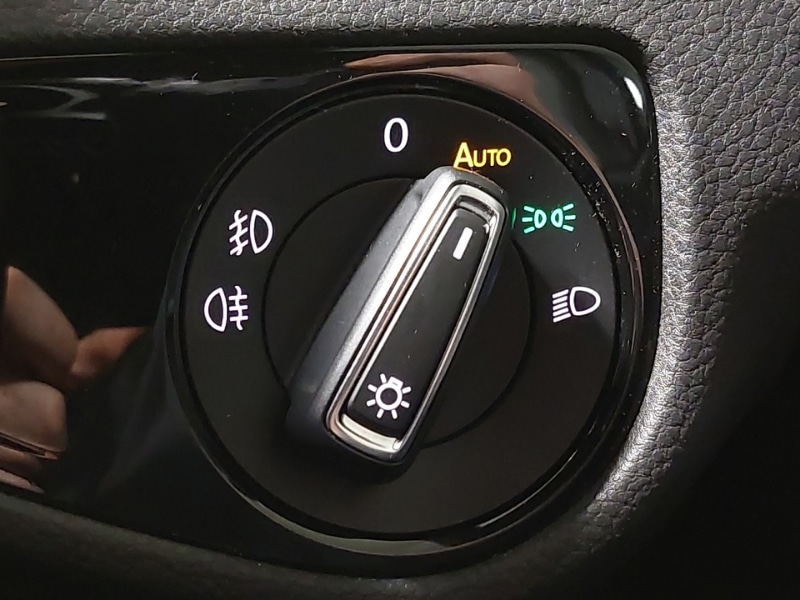 Used Volkswagen Golf 2017 for sale - 76664033: Photo 17