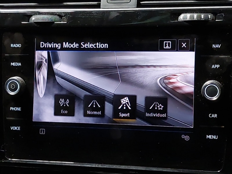 Used Volkswagen Golf 2017 for sale - 76664033: Photo 19