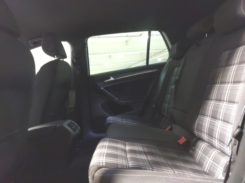 Used Volkswagen Golf 2017 for sale - 76664033: Photo 6