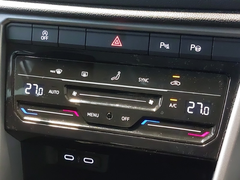 Used Volkswagen T-Roc 2023 for sale - 77664022: Photo 13