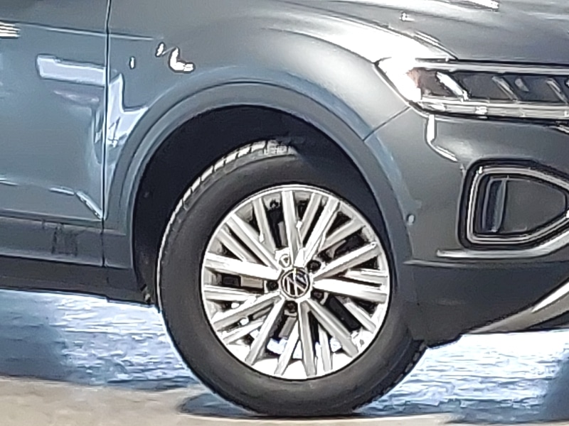 Used Volkswagen T-Roc 2023 for sale - 77664022: Photo 9