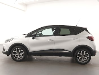 Used Renault Captur 2018 for sale - 77105428: Photo