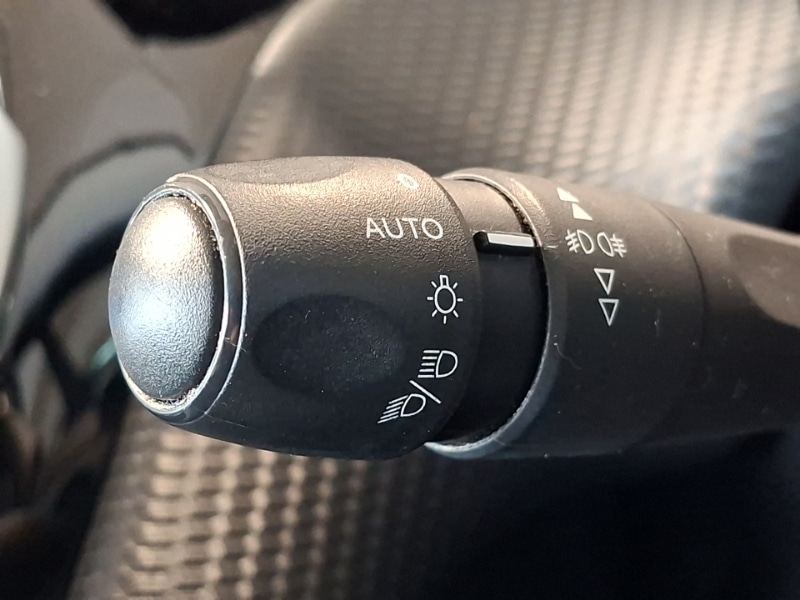 Used Peugeot 208 2018 for sale - 78033076: Photo 17