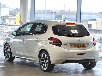 Used Peugeot 208 2018 for sale - 78033076: Photo