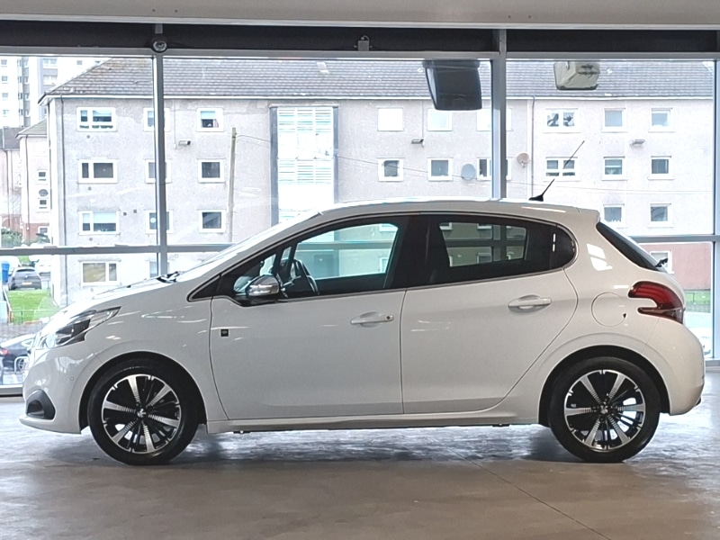 Used Peugeot 208 2018 for sale - 78033076: Photo 4