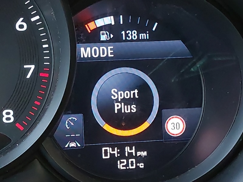 Used Porsche Macan 2023 for sale - 76053521: Photo 15