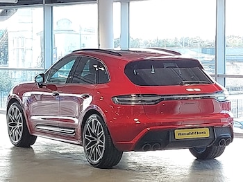 Used Porsche Macan 2023 for sale - 76053521: Photo 3