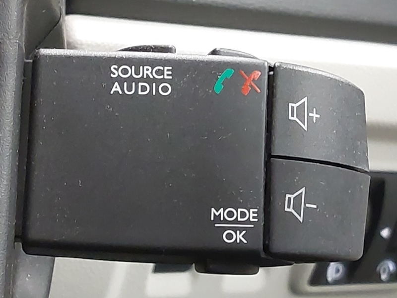 Used Renault Captur 2019 for sale - 76393171: Photo 17