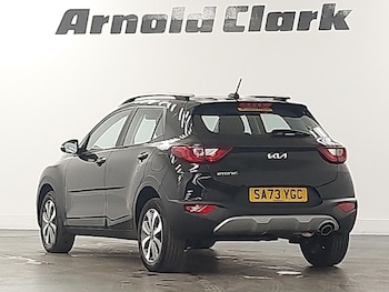 Used Kia Stonic 2023 for sale - 78905815: Photo