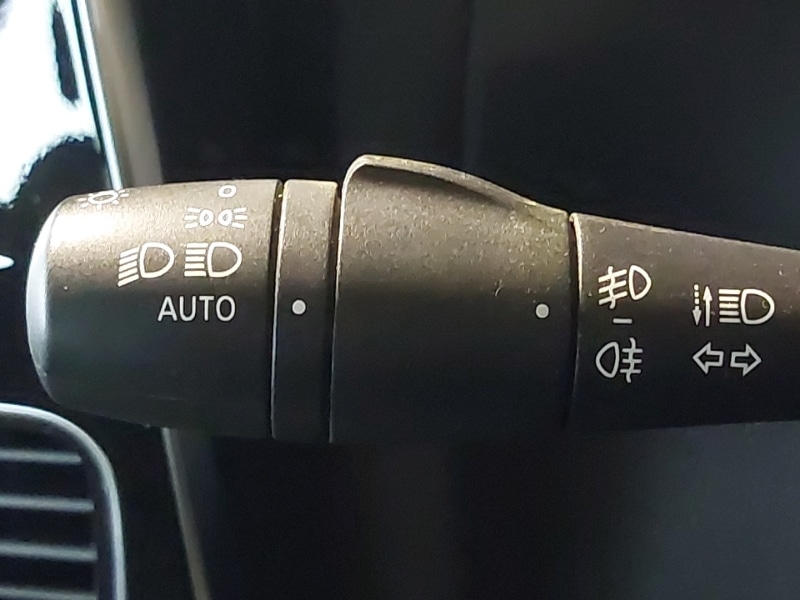 Used Renault Clio 2017 for sale - 76129760: Photo 17