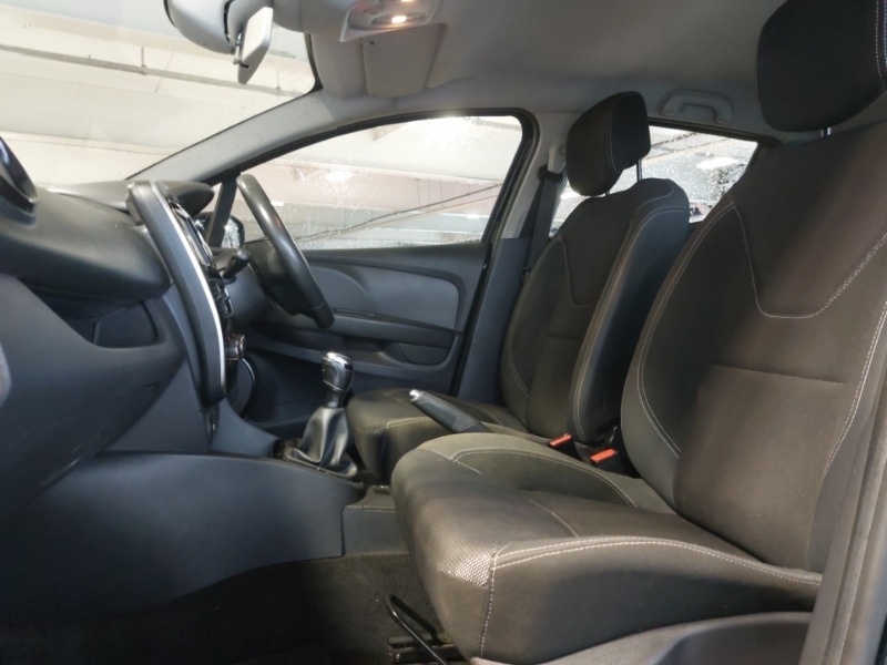 Used Renault Clio 2017 for sale - 76129760: Photo 5