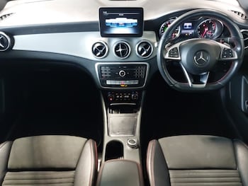 Used Mercedes-Benz GLA 2019 for sale - 76521439: Photo