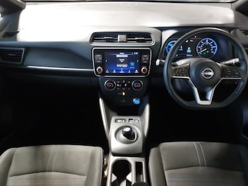 Used Nissan Leaf 2022 for sale - 76244362: Photo 2