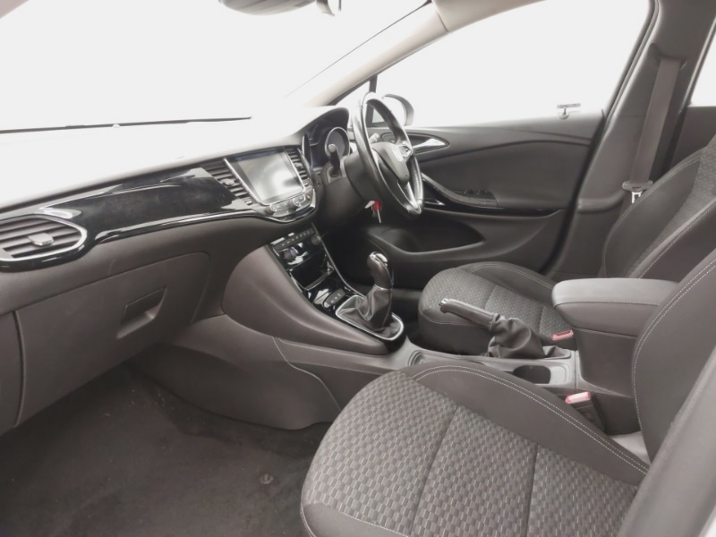 Used Vauxhall Astra 2018 for sale - 76630640: Photo 5