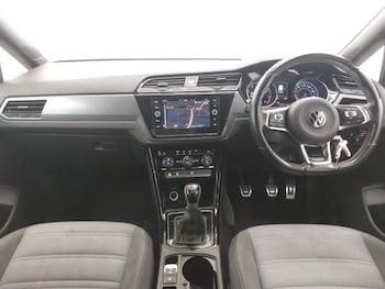 Used Volkswagen Touran 2020 for sale - 78046421: Photo