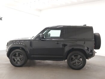 Used Land Rover Defender 2024 for sale - 77846857: Photo