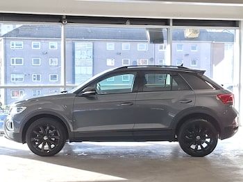 Used Volkswagen T-Roc 2023 for sale - 78238366: Photo