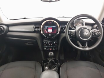 Used MINI Hatch 2019 for sale - 78252875: Photo