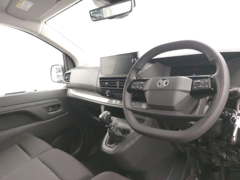 Used Vauxhall Vivaro 2024 for sale - 76822167: Photo 2