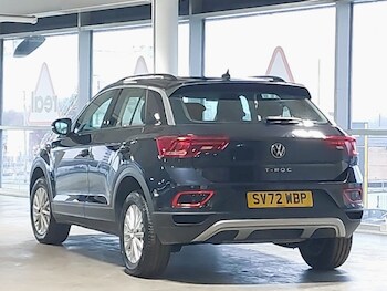 Used Volkswagen T-Roc 2022 for sale - 77338336: Photo