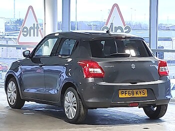 Used Suzuki Swift 2018 for sale - 77454051: Photo