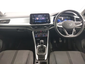 Used Volkswagen T-Roc 2023 for sale - 78369188: Photo